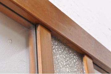 アンティーク建具　大正ロマン　腰抜欅(ケヤキ)材　ノスタルジックな雰囲気漂う幅広ガラス戸1枚(引き戸)(R-068315)