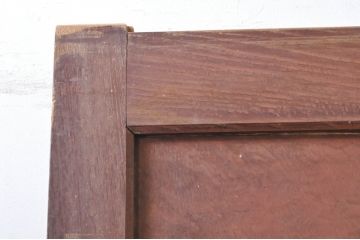 アンティーク建具　総欅(ケヤキ)材　鏡板1枚板　重厚感のある佇まいが魅力の升目(マス目)格子蔵戸1枚(きつね格子、狐格子、格子戸、玄関戸、引き戸)(R-068317)