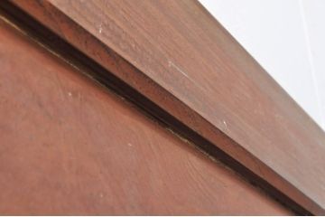 アンティーク建具　総欅(ケヤキ)材　鏡板1枚板　重厚感のある佇まいが魅力の升目(マス目)格子蔵戸1枚(きつね格子、狐格子、格子戸、玄関戸、引き戸)(R-068317)