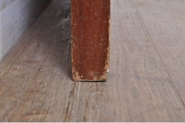 アンティーク建具　総欅(ケヤキ)材　鏡板1枚板　重厚感のある佇まいが魅力の升目(マス目)格子蔵戸1枚(きつね格子、狐格子、格子戸、玄関戸、引き戸)(R-068317)