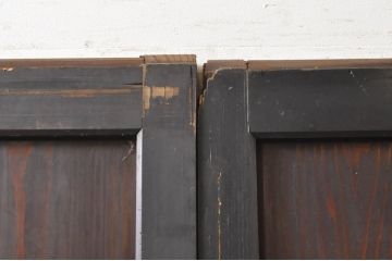 アンティーク建具　シックな空間作りにおすすめな帯戸2枚セット(引き戸、板戸)(R-068320)