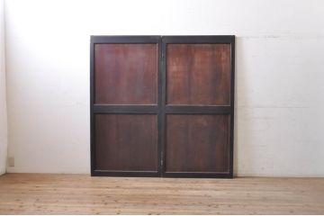 アンティーク建具　シックな空間作りにおすすめな帯戸2枚セット(引き戸、板戸)(R-068321)