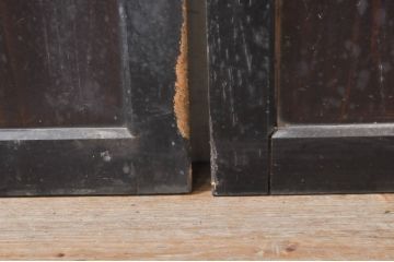 アンティーク建具　シックな空間作りにおすすめな帯戸2枚セット(引き戸、板戸)(R-068324)