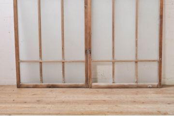 アンティーク建具　大正ロマン　どこか懐かしい雰囲気漂うガラス窓2枚セット(引き戸、ガラス戸)(R-068326)