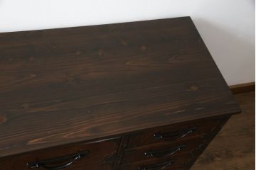 中古　美品　志太民芸家具　天板リメイク　美しい杢目が上質な和の雰囲気を演出するローチェスト(サイドボード、サイドチェスト、ローボード、和箪笥、収納箪笥、整理タンス、引き出し、テレビ台、テレビボード)(R-068329)