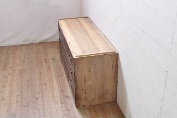 和製アンティーク　味のある佇まいが魅力的な時代箪笥の三段ローチェスト(テレビ台、テレビボード、ローボード、収納たんす、引き出し)(R-068338)