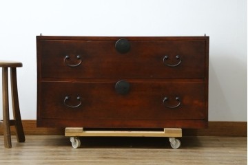 和製アンティーク　時代の流れを感じる風合いが魅力的な時代箪笥ローボード　(R-068344)