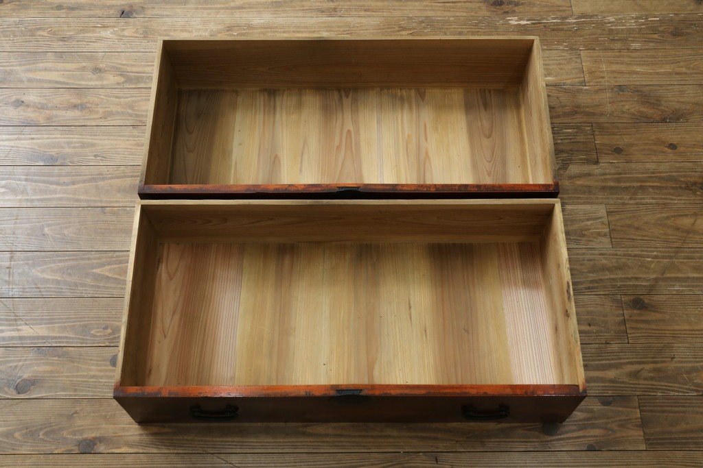 和製アンティーク　時代の流れを感じる風合いが魅力的な時代箪笥ローボード　(R-068344)