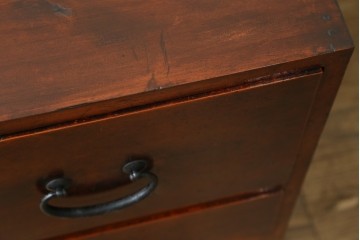 和製アンティーク　時代の流れを感じる風合いが魅力的な時代箪笥ローボード　(R-068344)