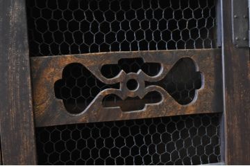 和製アンティーク　4.5尺　凛とした美しさが上品な和を演出してくれる近江水屋箪笥(四尺、五尺、食器棚、戸棚、収納棚、キャビネット、重ね箪笥)(R-068359)