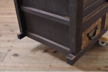和製アンティーク　凛とした美しさが上品な和を演出してくれる4.5尺近江水屋箪笥サイドボード(四尺、五尺、食器棚、戸棚、収納棚、サイドキャビネット)(R-068360)