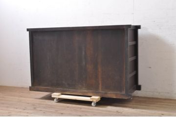 和製アンティーク　4.5尺　凛とした美しさが上品な和を演出してくれる近江水屋箪笥サイドボード(四尺、五尺、食器棚、戸棚、収納棚、サイドキャビネット)(R-068361)
