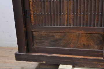 和製アンティーク　4.5尺　凛とした美しさが上品な和を演出してくれる近江水屋箪笥サイドボード(四尺、五尺、食器棚、戸棚、収納棚、サイドキャビネット)(R-068361)