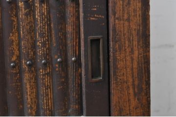 和製アンティーク　4.5尺　凛とした美しさが上品な和を演出してくれる近江水屋箪笥サイドボード(四尺、五尺、食器棚、戸棚、収納棚、サイドキャビネット)(R-068361)