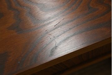 中古　岩谷堂箪笥　立派な金具と迫力のある木目が存在感を放つ文机(両袖机、座机、ローテーブル、デスク、在宅ワーク用、在宅用)(R-068366)