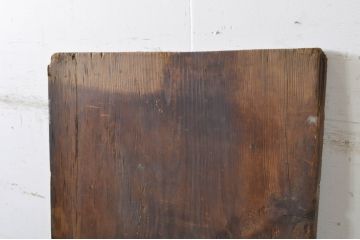 DIYTなどにおすすめ!　松材　味のある風合いが魅力的な古材(テーブル、展示台、陳列台、作業台、天板、材料、資材)(R-068370)