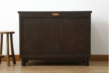 中古　美品　松本民芸家具　ドレッサーリメイク　シックな色合いが落ち着いた雰囲気を醸し出すサイドボード(サイドチェスト、ドレッシングチェスト、引き出し、テレビ台、テレビボード)(R-068376)