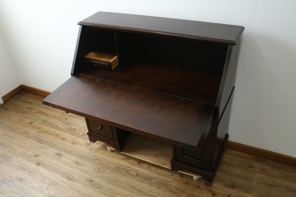 中古　絶版品　北海道民芸家具　風格漂う両袖ライティングビューロー　(R-068379)