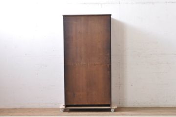 和製アンティーク　桑材・黒檀(コクタン)材　落ち着きのある色合いが和モダンな印象を深める茶棚(収納棚、戸棚、飾り棚、違い棚)(R-068382)