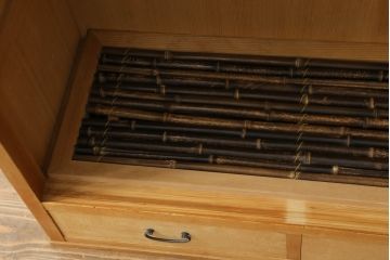 和製ビンテージ　民芸家具　上質な和の空間づくりにおすすめの置き水屋(置水屋、茶水屋、戸棚、茶棚、収納棚、ヴィンテージ)(R-068383)