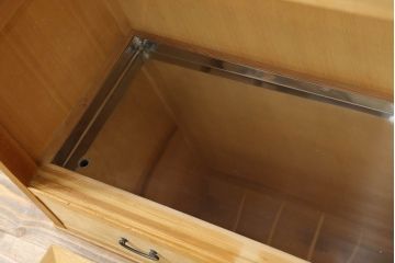 和製ビンテージ　民芸家具　上質な和の空間づくりにおすすめの置き水屋(置水屋、茶水屋、戸棚、茶棚、収納棚、ヴィンテージ)(R-068383)