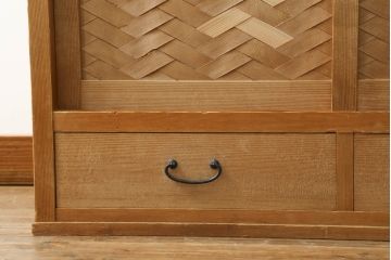 和製ビンテージ　民芸家具　上質な和の空間づくりにおすすめの置き水屋(置水屋、茶水屋、戸棚、茶棚、収納棚、ヴィンテージ)(R-068383)