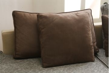 中古　美品　arflex(アルフレックス)　GRAN(グラン)　サイドテーブル付き　レーザーとファブリックの組み合わせがお洒落なクッション付きシステムソファ(本革、カウチソファ、コーナーソファ、ラウンドソファ、アームソファ)(R-068386)