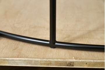 中古　美品　arflex(アルフレックス)　CLIPS(クリップス)　CPS-E87BK(BKG)　ブラックのカラーガラスが格好いいセンターテーブル　定価約29万8千円　(R-068387)