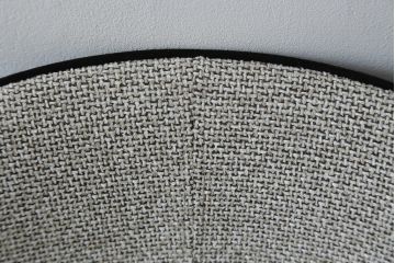 中古　美品　arflex(アルフレックス)　FLUTE(フルーテ)　FLU-APBLKBN(NWN)　身体を包み込む曲線が美しいアームチェア(パイピング)4脚セット(ダイニングチェア、椅子、イス)(定価4脚で約74万3千円)(R-068389)