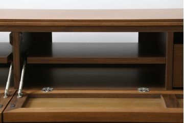 中古　美品　アクタス取扱い　ジョンリビング(jon Living) RIMO 200AV-board　シンプルなデザインが取り入れやすいテレビ台(ローボード、テレビボード、TVボード、サイドボード、サイドキャビネット、収納棚、リビングボード)(R-068396)