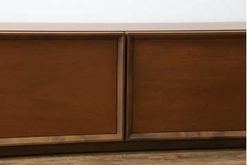 中古　美品　アクタス取扱い　ジョンリビング(jon Living) RIMO 200AV-board　シンプルなデザインが取り入れやすいテレビ台(ローボード、テレビボード、TVボード、サイドボード、サイドキャビネット、収納棚、リビングボード)(R-068396)