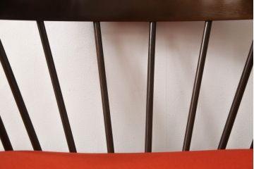 和製ビンテージ　希少デザイン!!　飛騨産業　キツツキ　重厚感ある佇まいと洗練されたデザインが美しいアームチェア(ダイニングチェア、椅子、イス、ヴィンテージ)(R-068398)