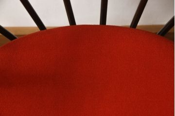 和製ビンテージ　希少デザイン!!　飛騨産業　キツツキ　重厚感ある佇まいと洗練されたデザインが美しいアームチェア(ダイニングチェア、椅子、イス、ヴィンテージ)(R-068398)