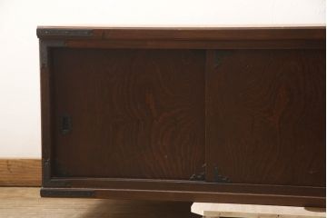 中古　美品　国産　上品な雰囲気を醸し出す民芸箪笥ローボード(テレビ台、テレビボード、収納棚)(R-068399)