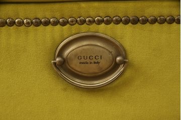中古　新品未使用　グッチ(GUCCI)　ポーターズチェア　グッチデコール　自分だけの特別な空間を演出できる引き出し付きアームソファ(1人掛けソファ、一人掛け、1P)(定価約198万円)(R-068401)