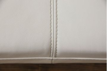 中古　ケルビン・ジョルマーニ(KELVIN GIORMANI)　本革　シンプルで洗練されたデザインが素敵なカウチソファ(レザーソファ、コーナーソファ、3人掛けソファ、三人掛け)(定価約80万円)(R-068404)
