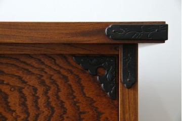 和製ヴィンテージ　岩谷堂箪笥　力強い杢目が上質な和を演出する飾り棚　(R-068405)