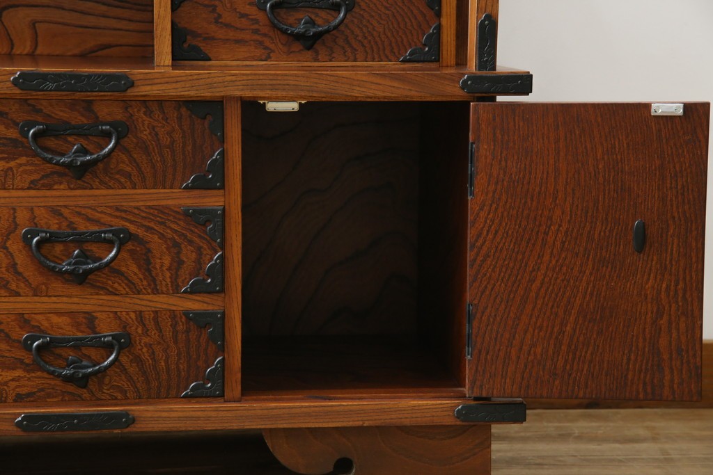 和製ヴィンテージ　岩谷堂箪笥　力強い杢目が上質な和を演出する飾り棚　(R-068405)