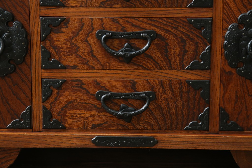 和製ヴィンテージ　岩谷堂箪笥　力強い杢目が上質な和を演出する飾り棚　(R-068405)