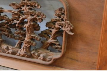 アンティーク建具　井波彫刻　修鈴作　三景の躍動感ある雰囲気が美しい両面彫刻欄間2枚セット(明り取り、明かり取り、在銘)(R-068410)