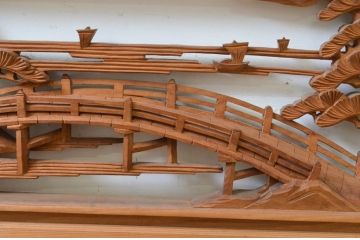 アンティーク建具　松の木と風情ある風景の彫刻が美しい両面彫刻欄間2枚セット(明り取り、明かり取り)(R-068411)