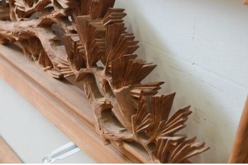 アンティーク建具　井波彫刻　土田秀雄作　迫力ある松竹梅が美しい両面彫刻欄間2枚セット(明り取り、明かり取り、在銘)(R-068415)