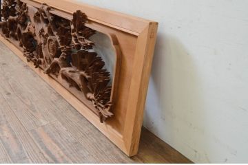 アンティーク建具　井波彫刻　育山刀　迫力ある松が美しい両面彫刻欄間2枚セット(明り取り、明かり取り、在銘)(R-068416)