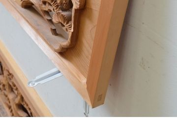 アンティーク建具　井波彫刻　茂一刀　躍動感あふれる鶴と松が素晴らしい両面彫刻欄間2枚セット(明り取り、明かり取り、在銘)(R-068418)