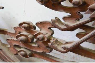 アンティーク建具　井波彫刻　鶴が羽ばたく繊細な彫刻が美しい両面彫刻欄間1枚(明り取り、明かり取り)(R-068420)
