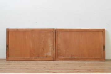 アンティーク建具　檜(ヒノキ)枠と杉材のナチュラルな雰囲気の板戸窓2枚セット(引き戸)(R-068432)