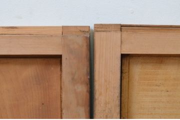 アンティーク建具　檜(ヒノキ)枠と杉材のナチュラルな雰囲気の板戸窓2枚セット(引き戸)(R-068432)