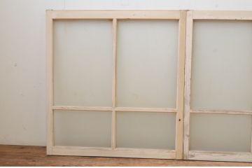 アンティーク建具　ペイント仕上げ限定　昭和レトロ　インテリアに取り入れやすいシンプルなデザインのペイントガラス窓4枚セット(引き戸、ガラス戸)(R-068437)