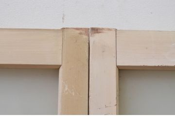 アンティーク建具　ペイント仕上げ限定　昭和レトロ　インテリアに取り入れやすいシンプルなデザインのペイントガラス窓4枚セット(引き戸、ガラス戸)(R-068437)