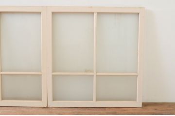 アンティーク建具　ペイント仕上げ限定　昭和レトロ　インテリアに取り入れやすいシンプルなデザインのペイントガラス窓4枚セット(引き戸、ガラス戸)(R-068438)